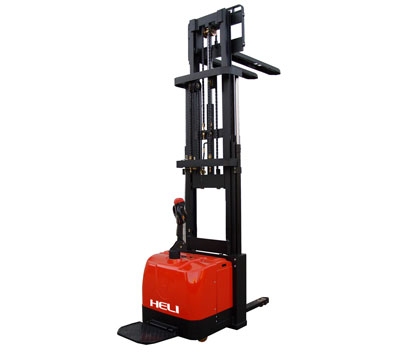 1.6噸三級門架窄腿電動堆垛車